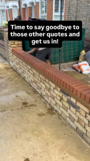 Front garden brick wall in Twickenham, London.
.
.
.
#brickwall #bricklayer #gardenwall #twickenham