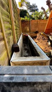 Restoring concrete planters with K Rend to K-Pop…the process…
.
.
.
#rendering #krend #renderedplanters #concreteplanter #concreteplanters #teddington #landscaping
