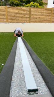 Seamless installation of article grass…the process…
.
.
.
#artificialgrass #astroturf #twickenhan