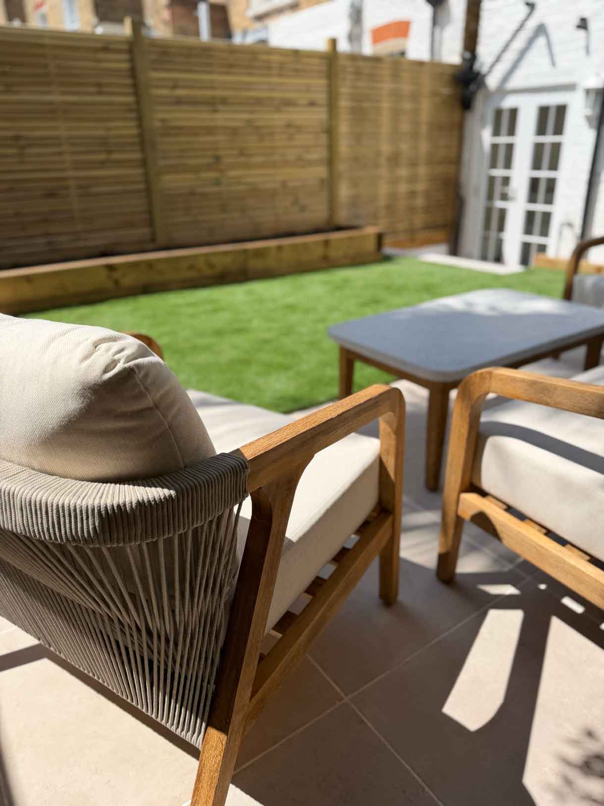 Courtyard garden in Battersea.