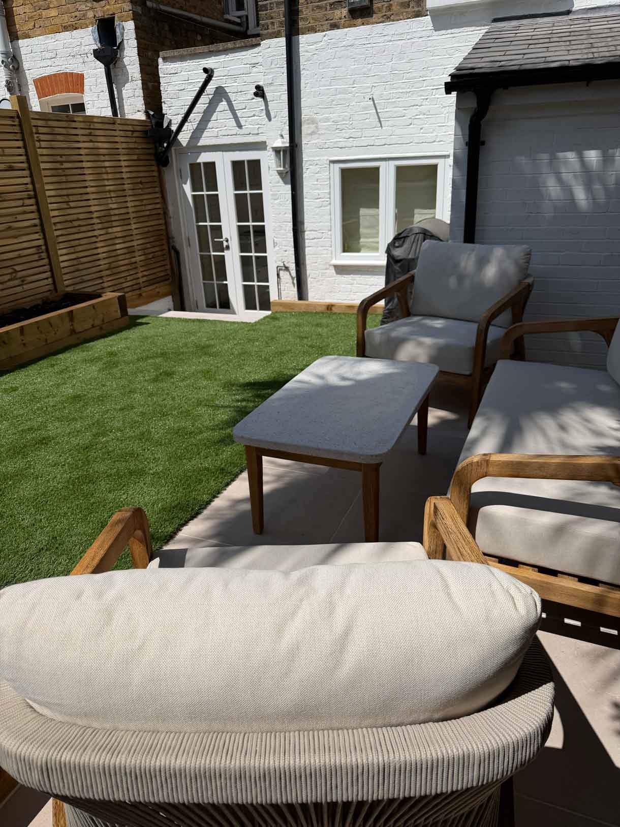 Courtyard garden in Battersea.